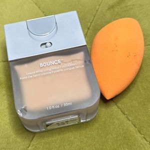 FREE WITH PURCHASE- Beauty Blender bundle